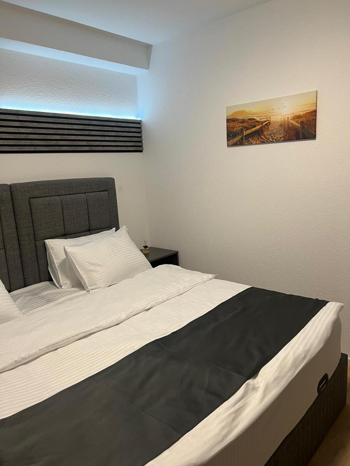 Dido Diamond Hotel Dietzenbach Exterior foto